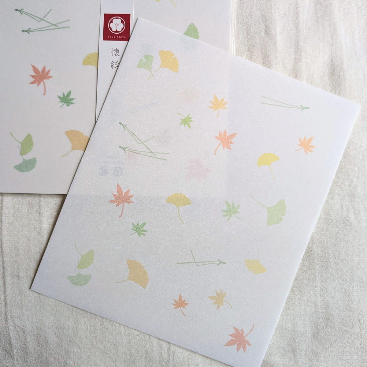 Tsujitoku / Japanese Kaishi Paper -Fukiyose (Autumn Leaves)