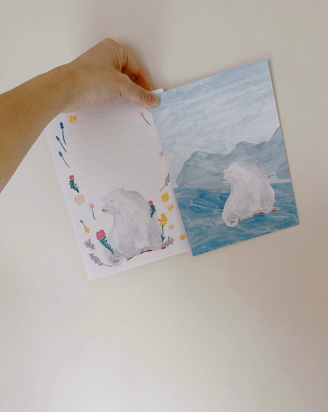 Kisetsu no Tegamiya / Letter Writing Set -Polar Bear Lost in a Book