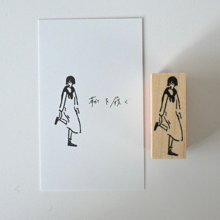 MA7stamp / Rubber Stamp -Fumiko putting on her shoes