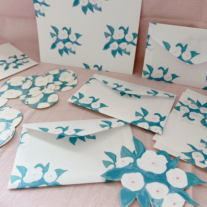 Kisetsu no Tegamiya / Letter Writing Set -White Flowers