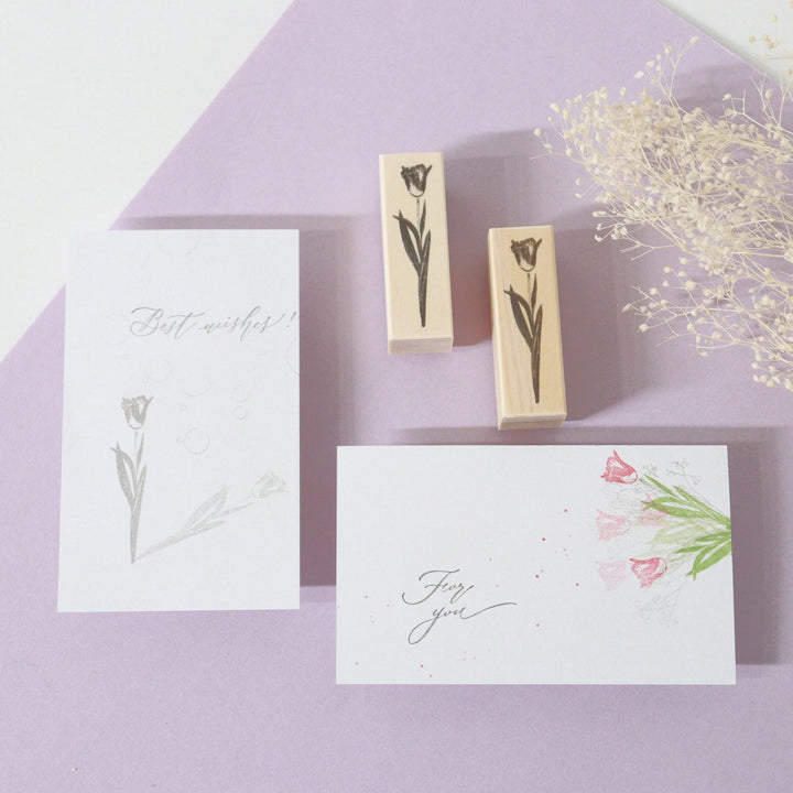 always smiles... / Rubber Stamp -fluttering tulips