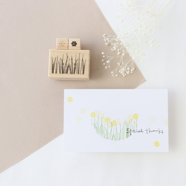 always smiles... / Rubber Stamps Set -narcissus
