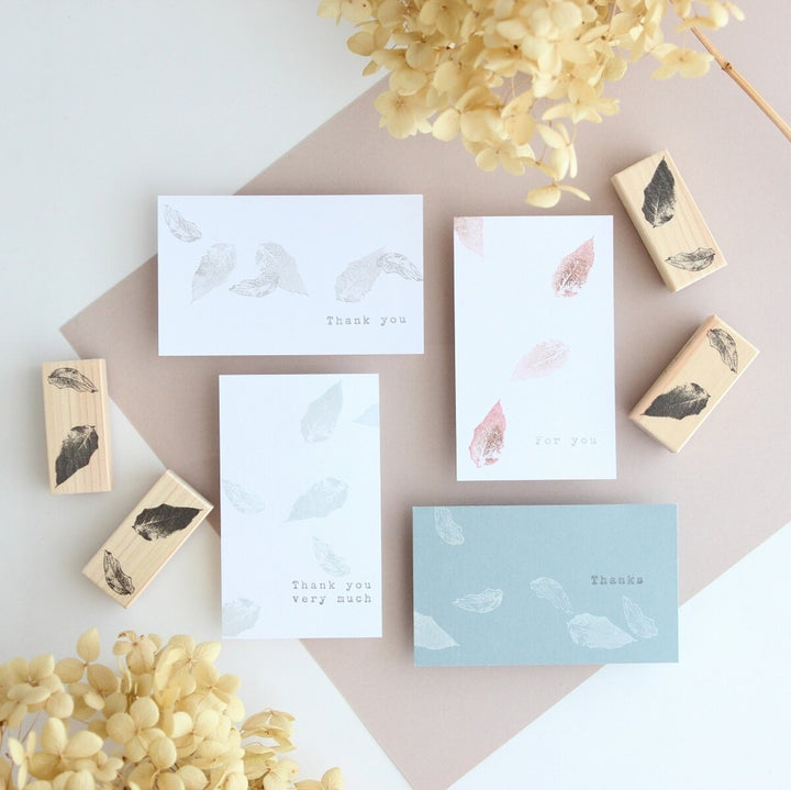 always smile... / Rubber Stamp -Fallen leaves