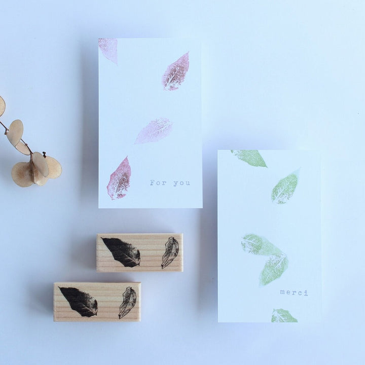 always smile... / Rubber Stamp -Fallen leaves