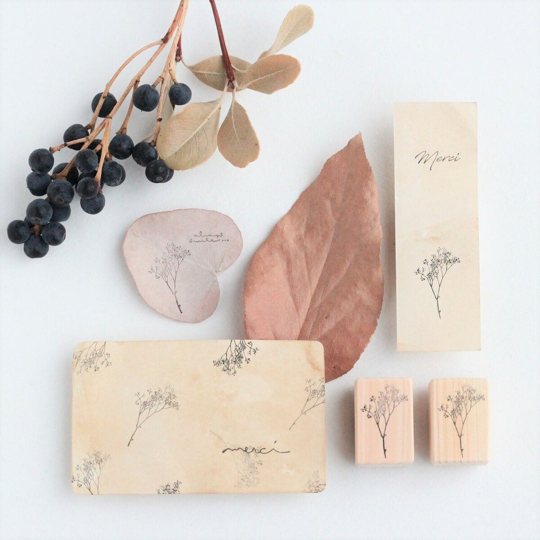 always smile... / Rubber Stamp -Haze of florets S