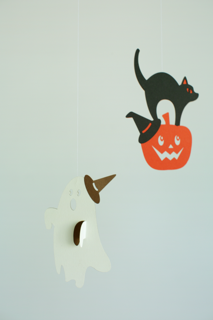 Paper Mobile -Halloween Night-