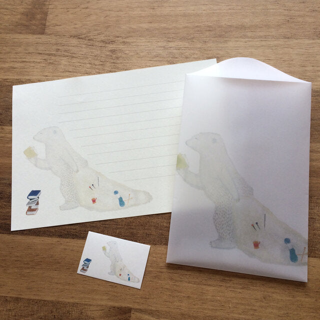 Kisetsu no Tegamiya / Letter set -Polar bear reading a book