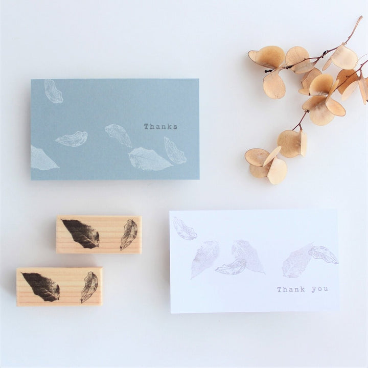 always smile... / Rubber Stamp -Fallen leaves